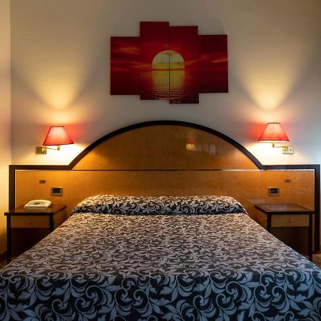 H&L Hotel Cinisello Balsamo Eksteriør billede