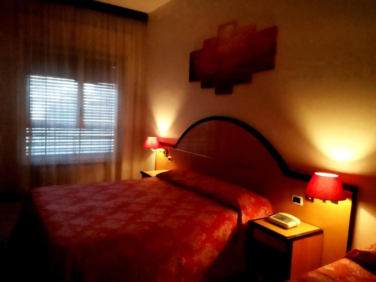 H&L Hotel Cinisello Balsamo Eksteriør billede