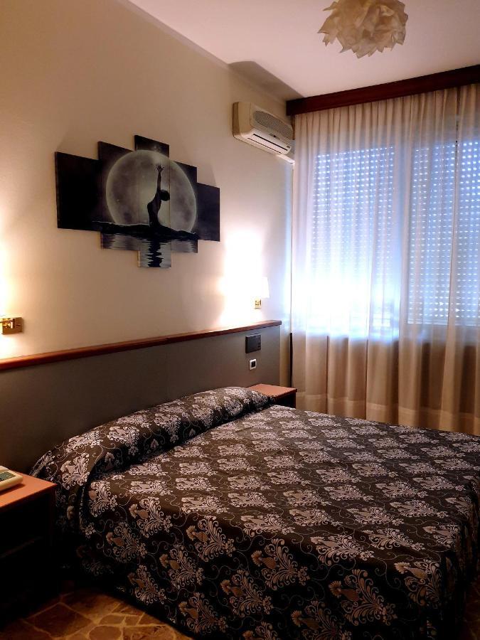 H&L Hotel Cinisello Balsamo Eksteriør billede