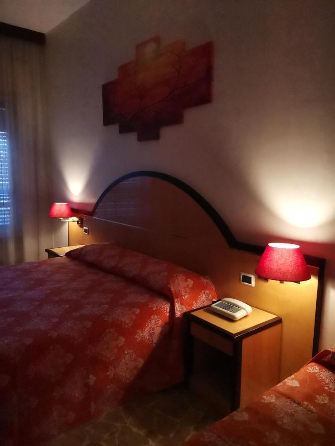 H&L Hotel Cinisello Balsamo Eksteriør billede